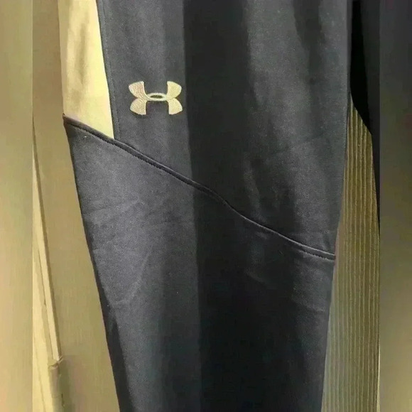 Women’s Under Armour loose knit elastic drawstring waist side pockets Size Med - Picture 5 of 9